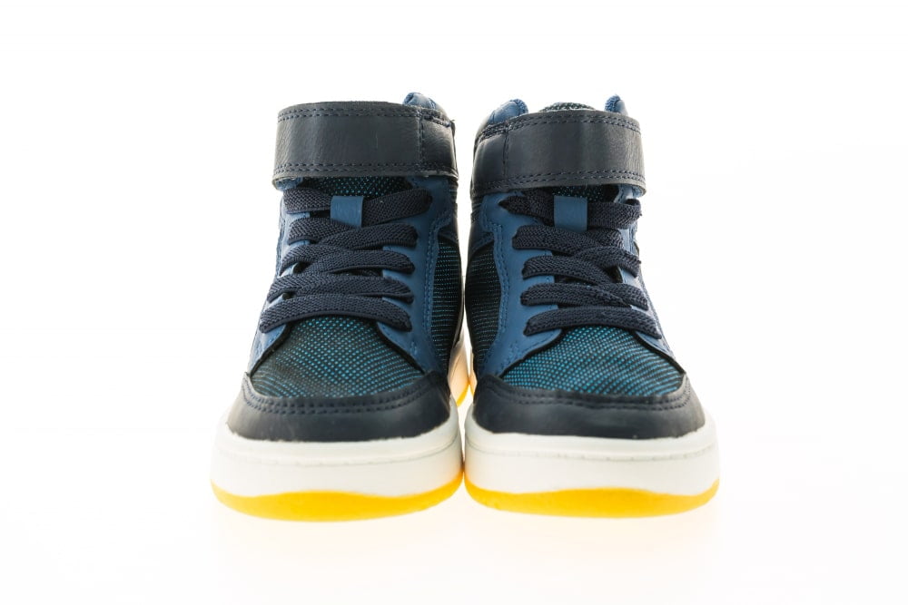 buying basketball sneakers